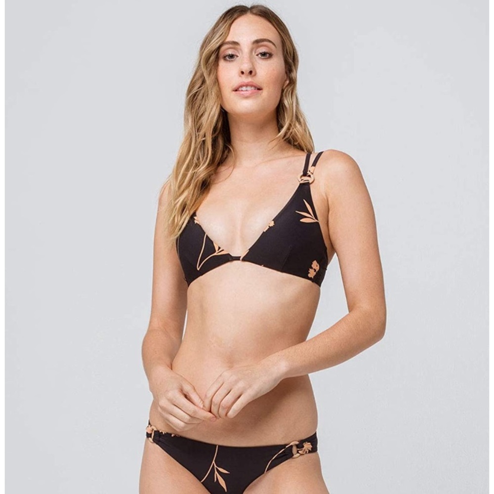 Billabong womens Sweet Roots triangle bikini top